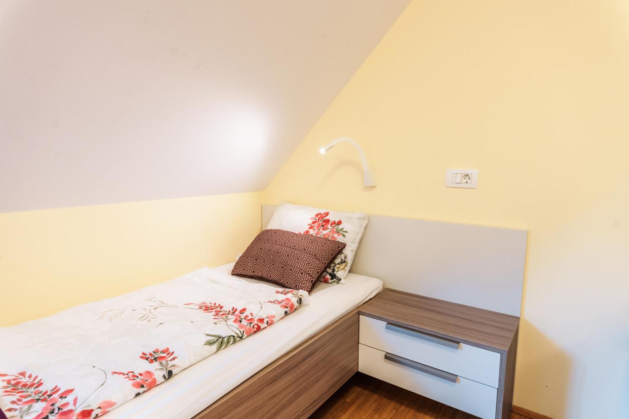 Dvorec Trebnik - Sobe Slovenske Konjice Exterior photo